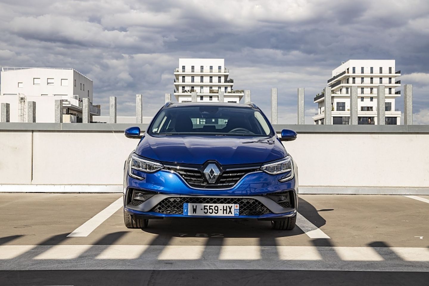 Der Renault Mégane E-Tech Plug in Hybrid wiegt 1.678 Kilogramm