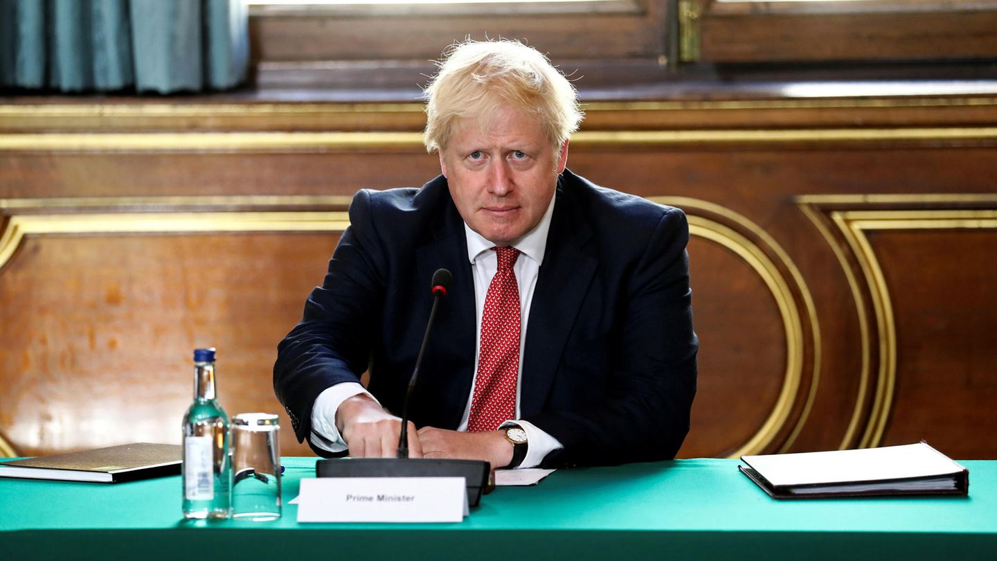 PAID Boris Johnson ist ein Jahr im Amt – ein Zeugnis Boris Johnson, Premierminister von Großbritannien