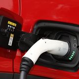 An eine 7,4 kW-Ladesäule sind die Batterien innerhalb von rund 100 Minuten gefüllt