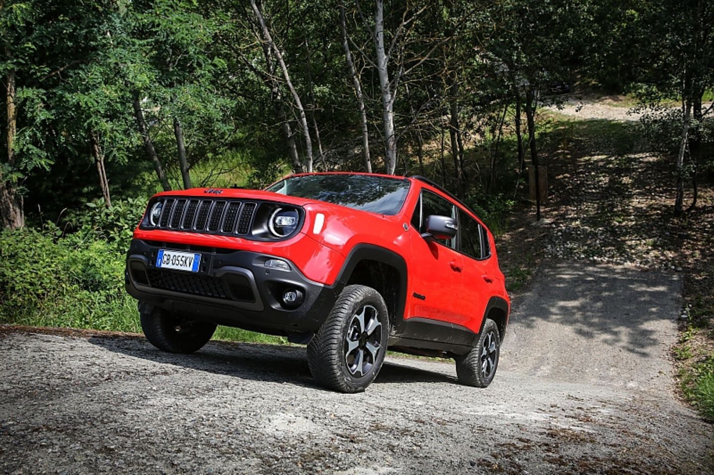 Im Durchschnitt soll der Jeep Renegade 4xe 2,3 l/100 km verbrauchen