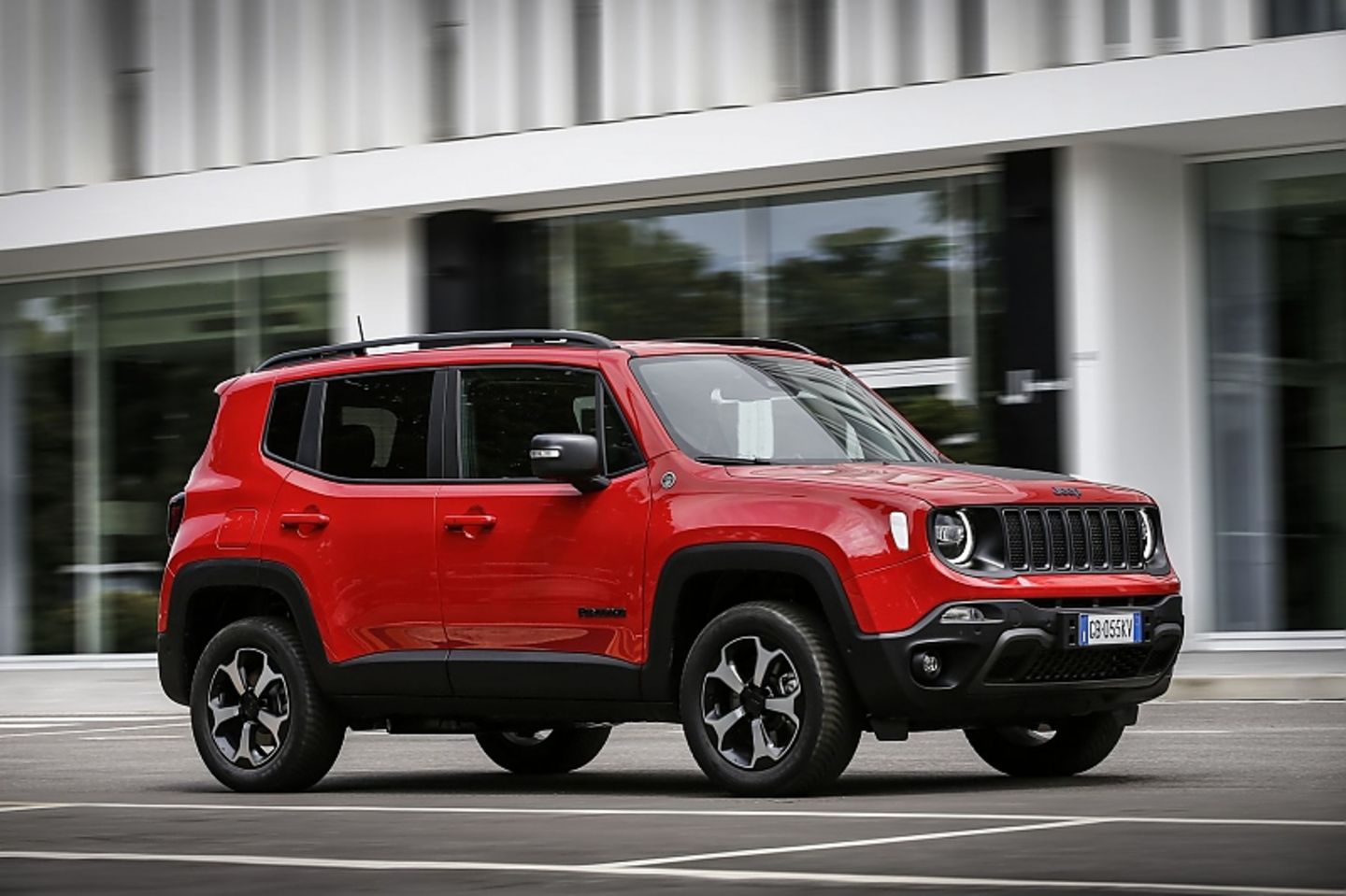 Nach 7,1 Sekunden erreicht der Jeep Renegade 4xe 100 km/h