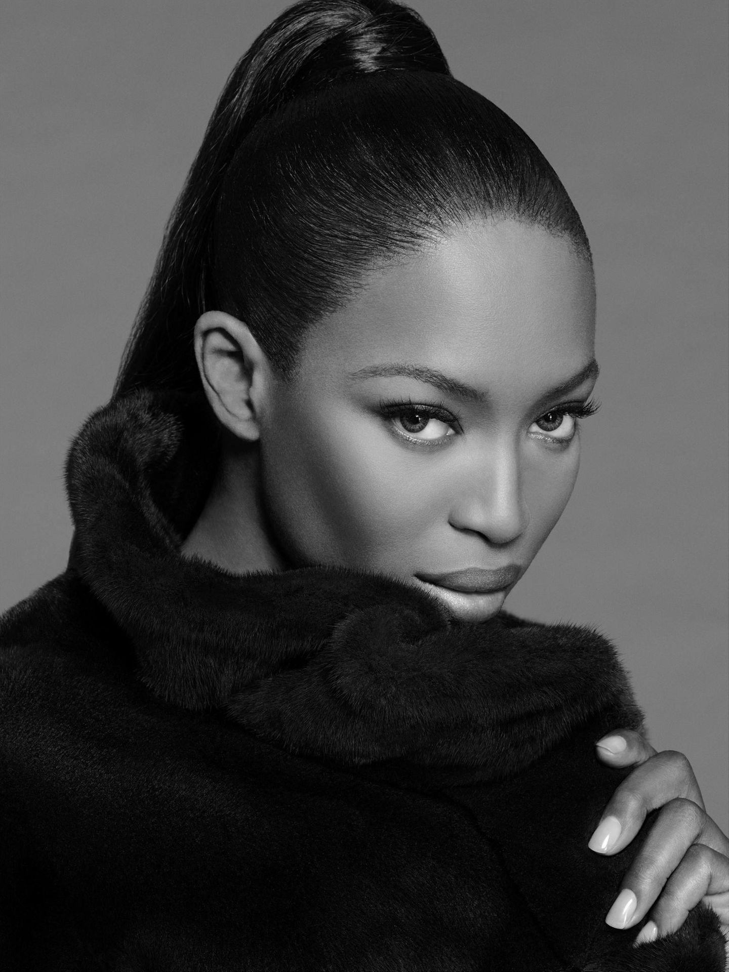 Porträt von Naomi Campbell mit elegantem Pferdeschwanz