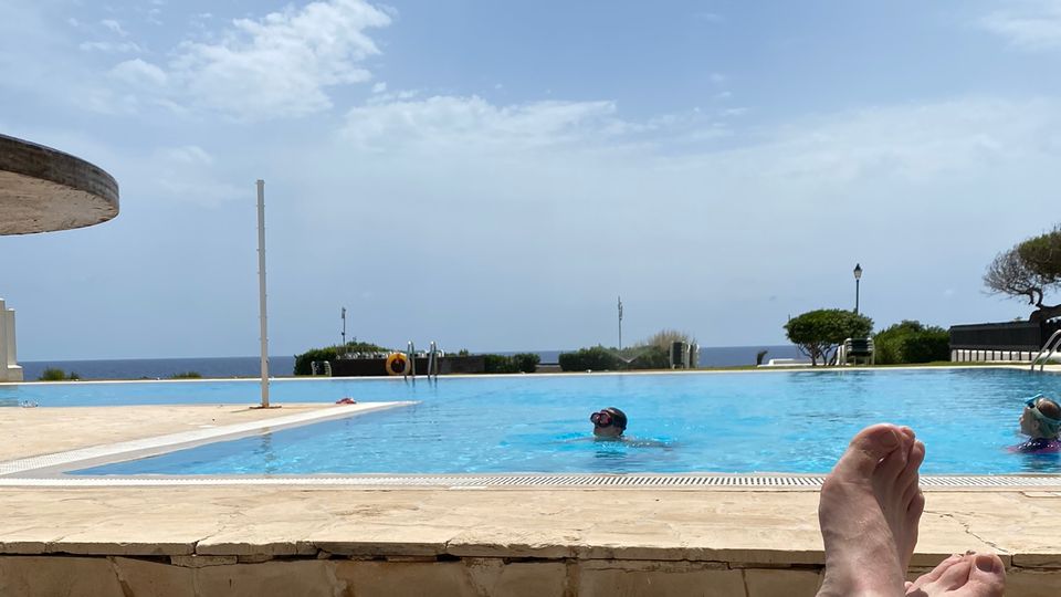 Krisen-Tourismus: Die Pools auf Mallorca waren wohl noch keinen Sommer so leer wie diesen Die Pools auf Mallorca waren wohl noch keinen Sommer so leer wie diesen