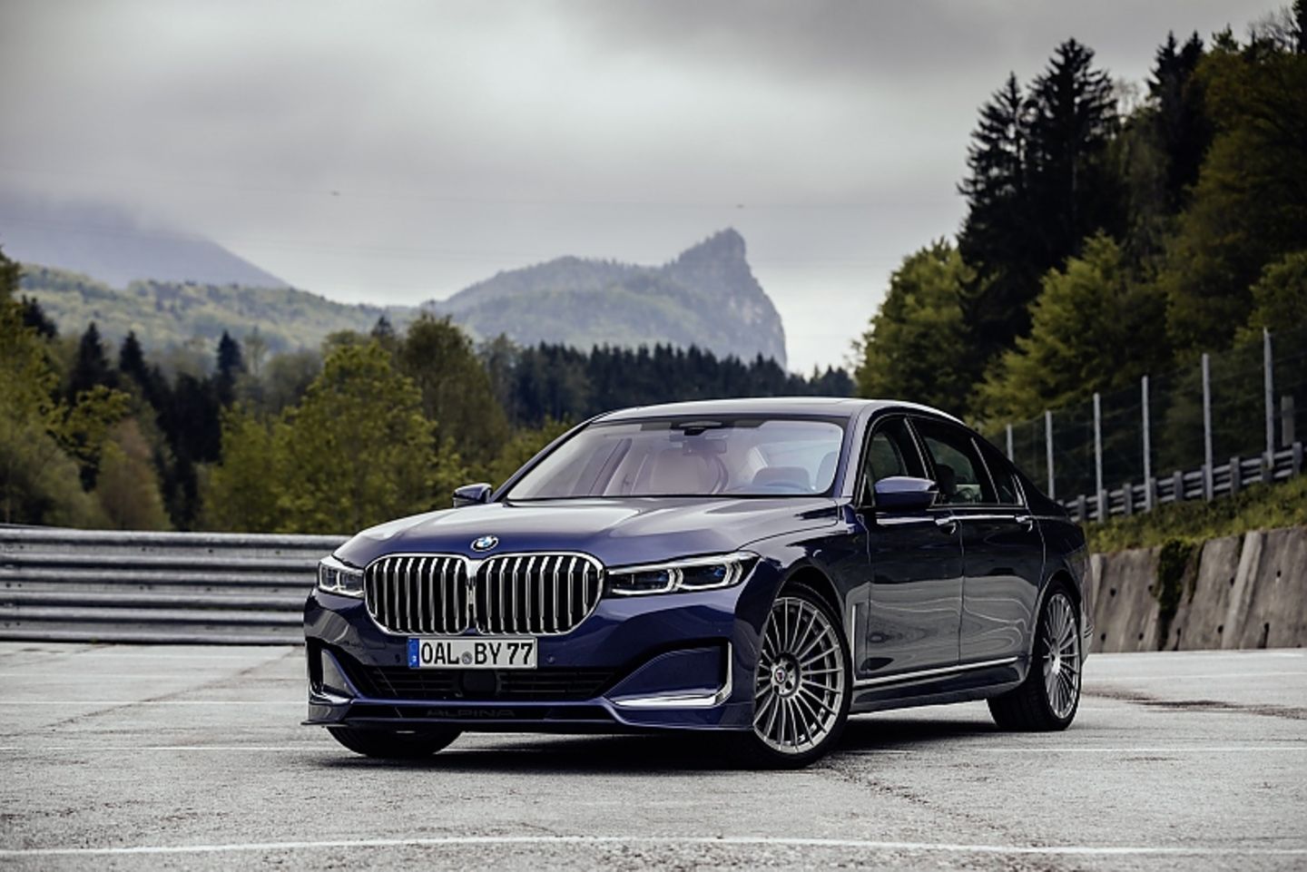 BMW Alpina B7