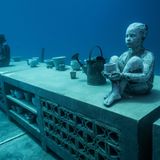 Ein Tresen unter Wasser: Teilweise sind die Figuren ein lebensechtes Abbild der 13-jährigen Takoda Johnson, einer Schülerin aus Townsville und Nachfahrin vom Wulgurukaba-Stamm