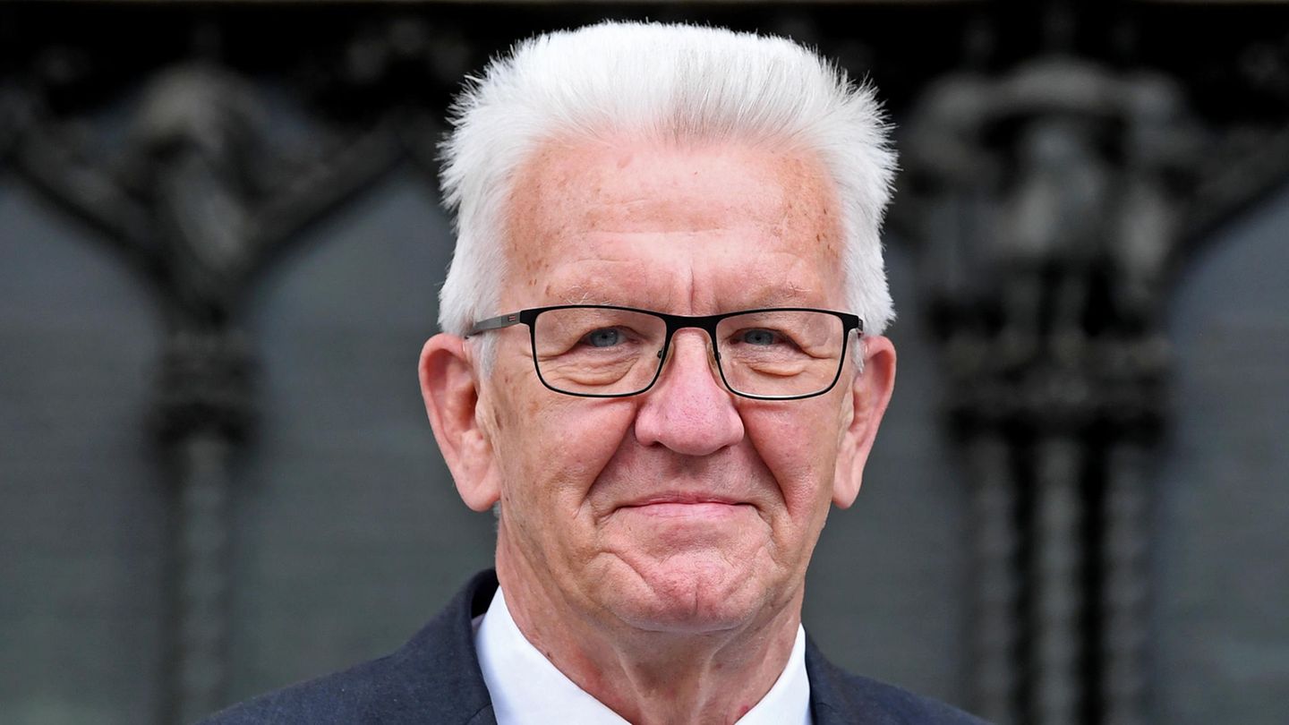 Kretschmann droht mit härteren Sanktionen für Corona-Verstöße