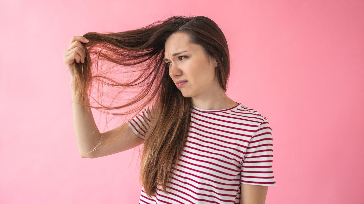 Ein Splisstrimmer entfernt den Spliss, ohne die Haare zu kürzen