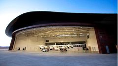 Der Hangar im US-Bundesstaat New Mexiko: Für das Unternehmen wurden eigens der "Spaceport America" auf dem Testgelände der White Sands Missile Range der United States Army gebaut.