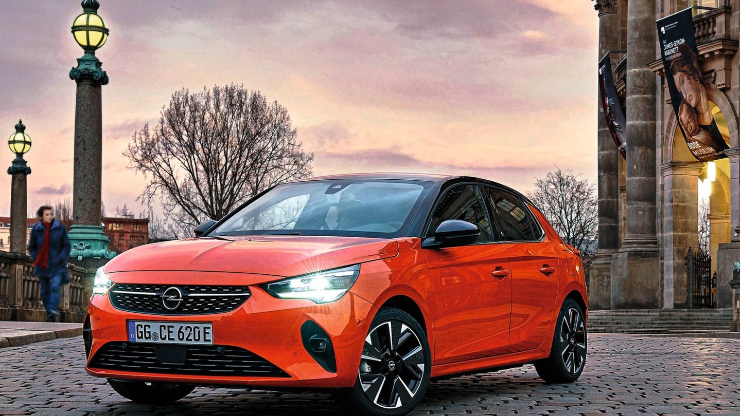 Der Opel Corsa e ist von seiner Größe schon ein Kompaktfahrzeug, wird in Eisenach gebaut und hat eine gute Batteriekapazität.