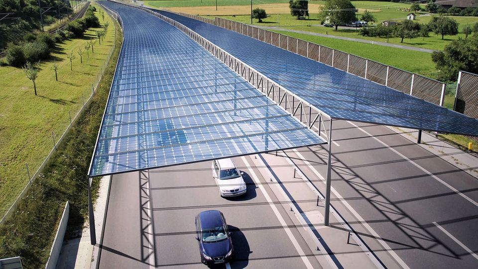 solarautobahn-solardach.jpg