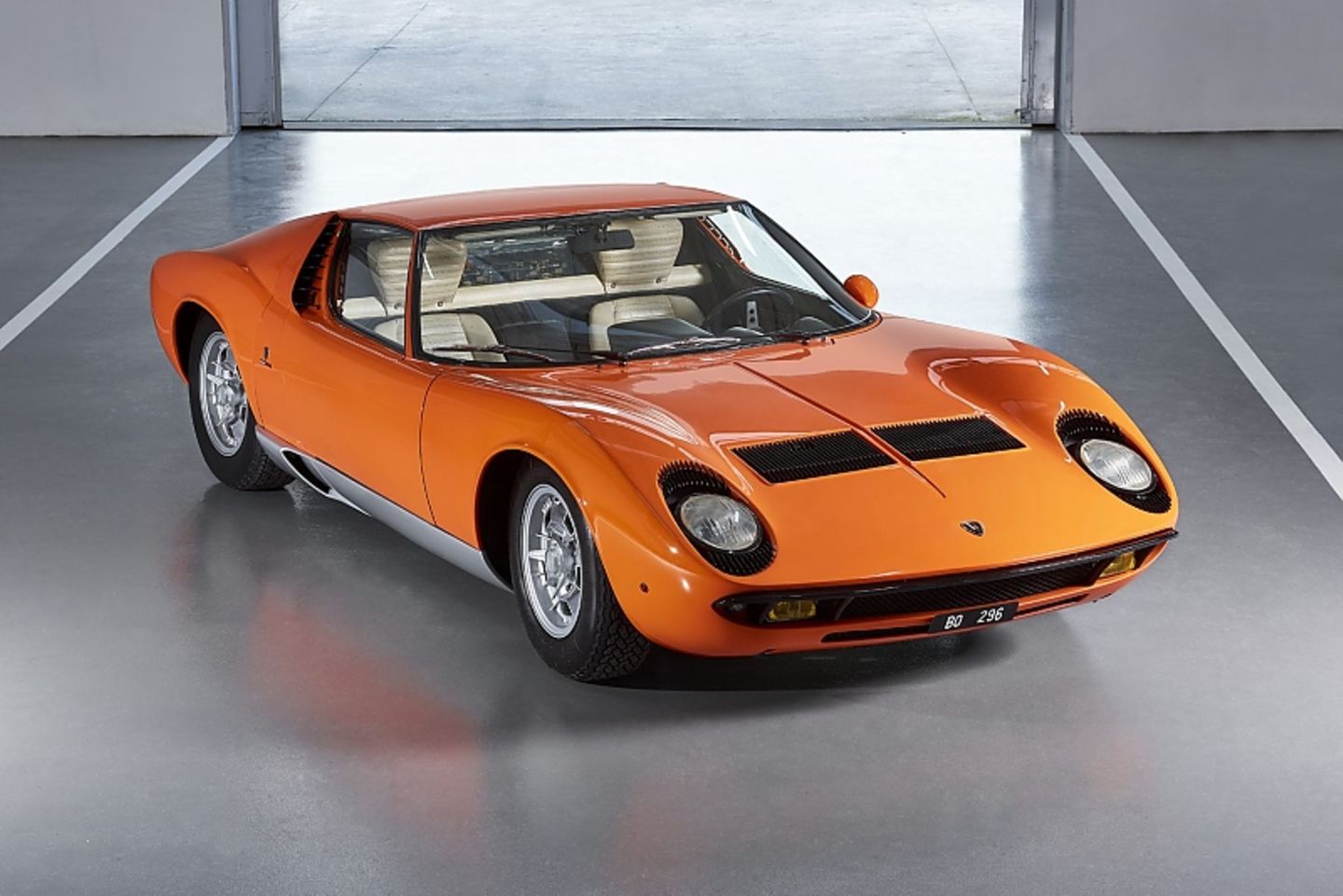 Lamborghini Miura arancione aus dem Film-Klassiker "The Italian Job"