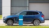 Nominell kommt der BMW X3 xDrive30e rein elektrisch 55 Kilometer weit