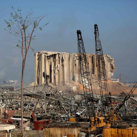 Beirut - Blick auf die Explosionsstelle im Hafen
