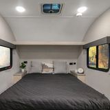 Verwandlung III: Ein Doppelbett