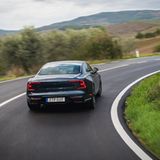 in den Kurven merkt man das Gewicht des Polestar 1