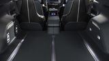Raum plus sechs: Im Cadillac Lyriq sollen sechs Personen Platz finden