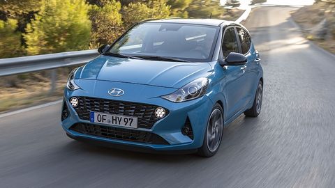 Das Fahrwerk des Hyundai i10 1.2 ist nicht so straff, wie das der N-Line Variante