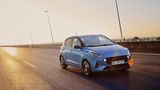 Der Vierzylinder Motor des Hyundai i10 1.2 giert nach Drehzahlen