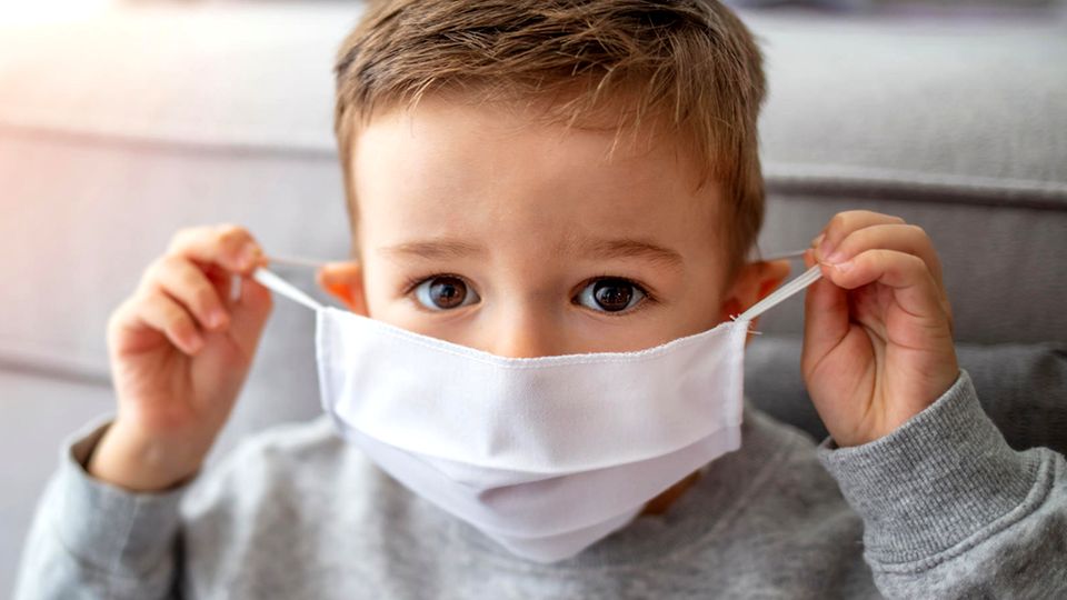Diskussion um Isolation: Bei Corona-Verdacht: Darf das Gesundheitsamt Kinder "ins Heim stecken"? Diskussion um Isolation: Bei Corona-Verdacht: Darf das Gesundheitsamt Kinder "ins Heim stecken"?
