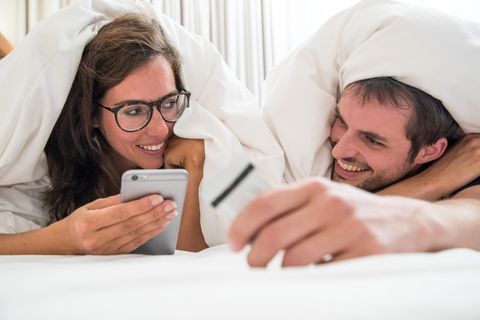 Technologie: Eisprung-Apps, Bluetooth-Milchpumpen, Tampons mit Sensor - was taugen "Femtech"-Produkte?