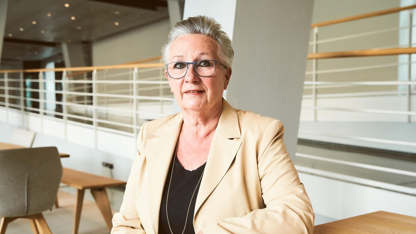 "Die Boss": Prof. Dr. med. Doris Henne-Bruns bei Gruner + Jahr Prof. Dr. med. Doris Henne-Bruns bei Gruner + Jahr