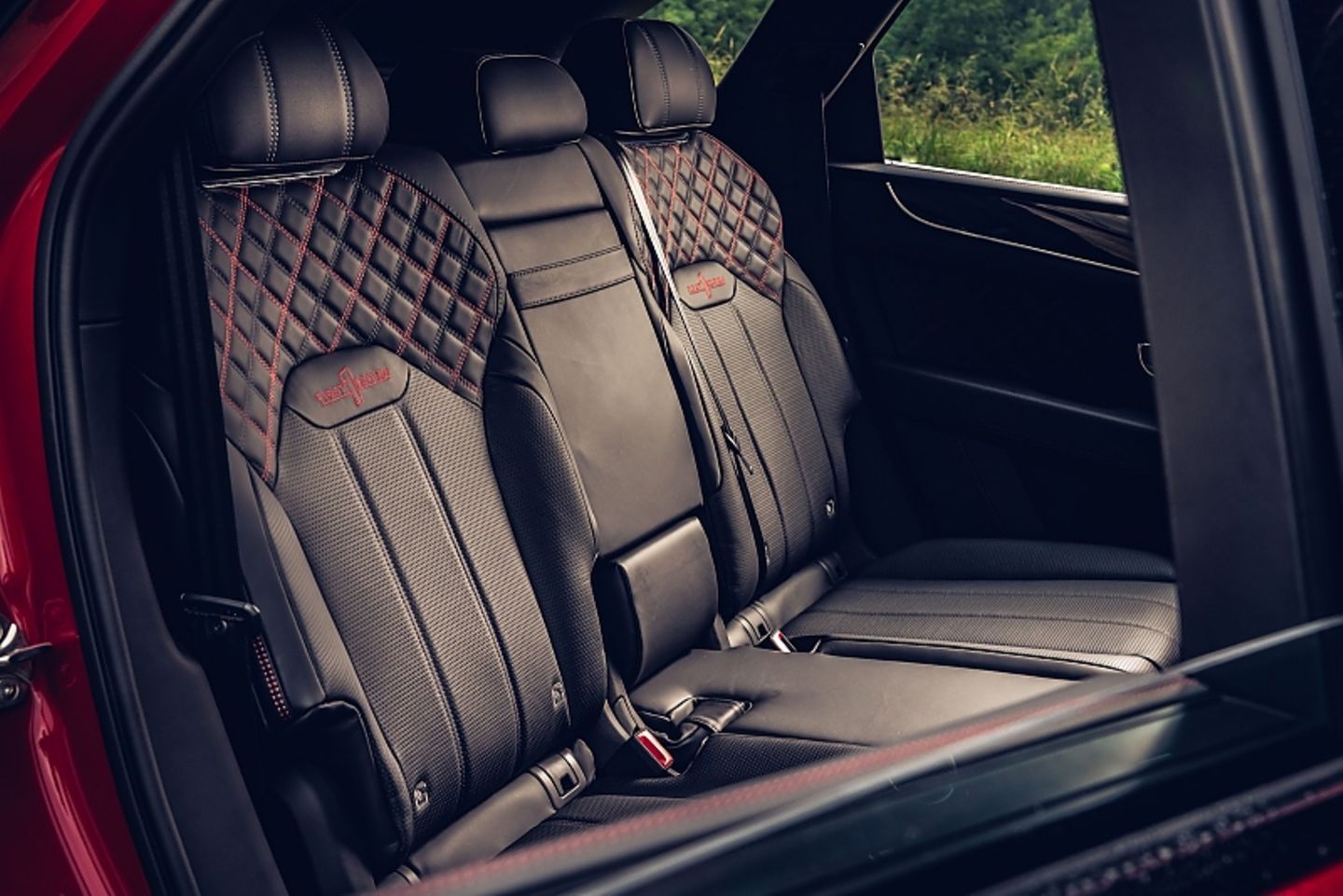 Bentley Bentayga V8 2021