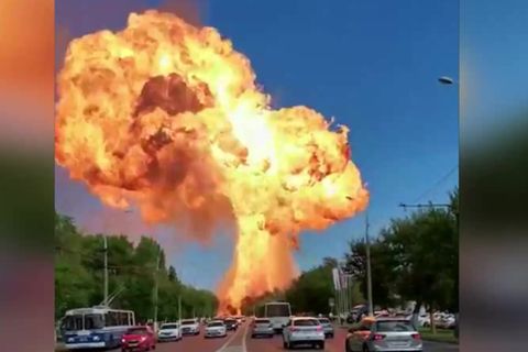 Explosion in Russland: In der Stadt Wolgograd ist eine Tankstelle explodiert