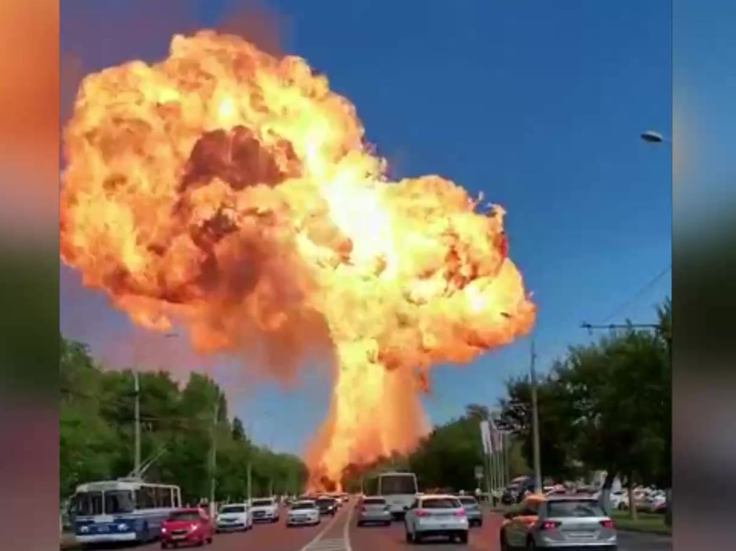 Explosion in Russland: Tankstelle in Wolgograd explodiert (Video) | STERN.de