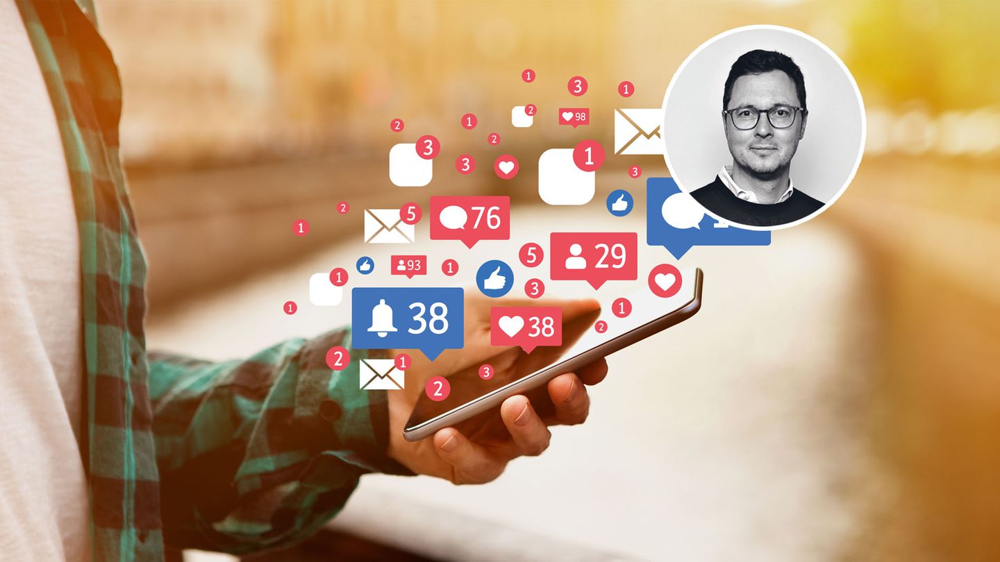 Ein Smartphone in der Datenwolke