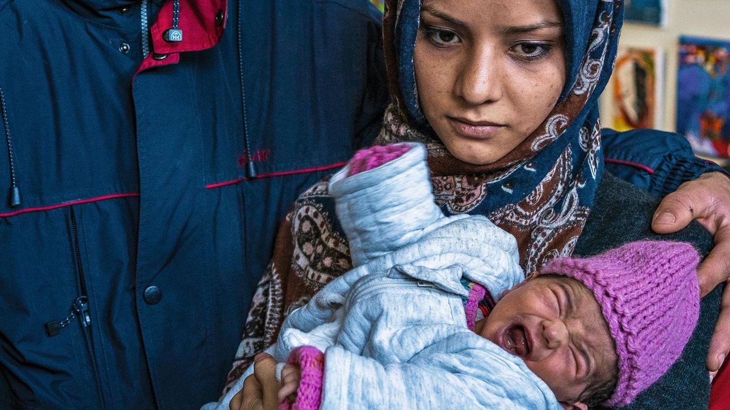 Mustafa und Fatima mit ihrer Tochter Hanana