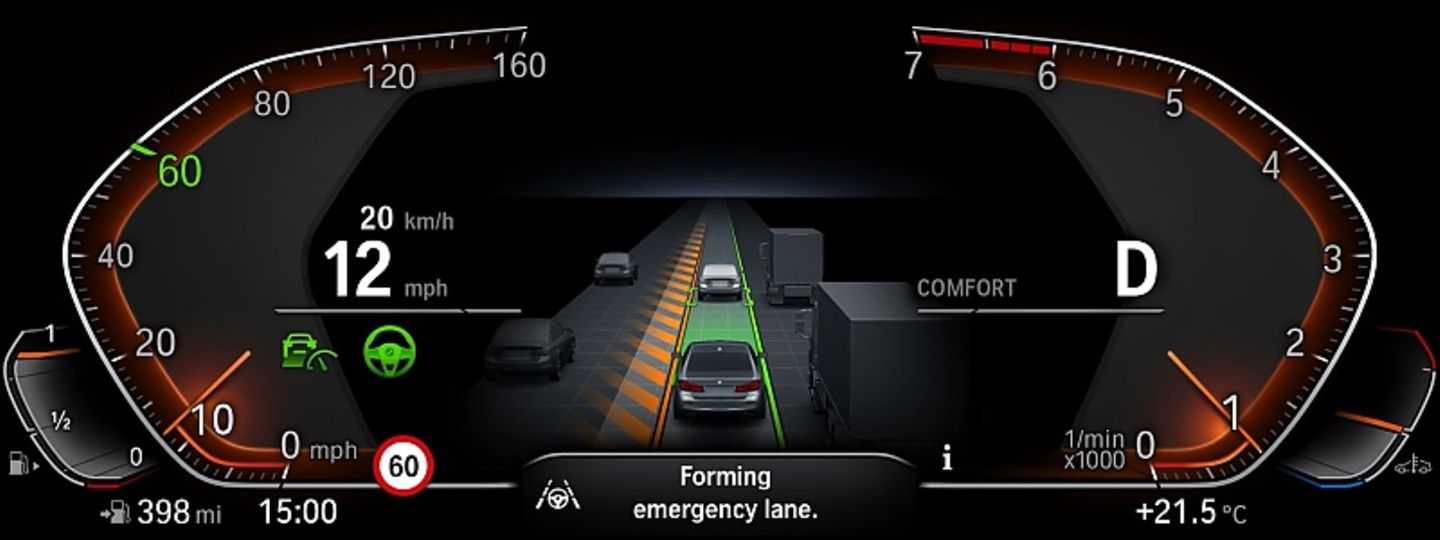 Der Auto-Pilot bildet selbsttätig eine Rettungsgasse