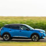 Der Peugeot e-2008 hat eine Norm-Reichweite von 320 Kilometern