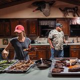 Familie Hicks beim Barbecue