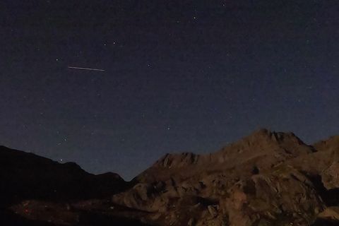 Zeitraffer: Unterm Sternenzelt: Eine Nacht im Million Star Hotel