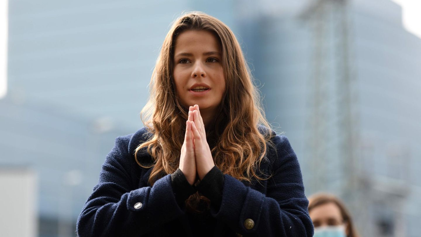 Klimaaktivistin Luisa Neubauer wehrt sich gegen Hasskommentare Klimaaktivistin Luisa Neubauer wehrt sich gegen Hasskommentare