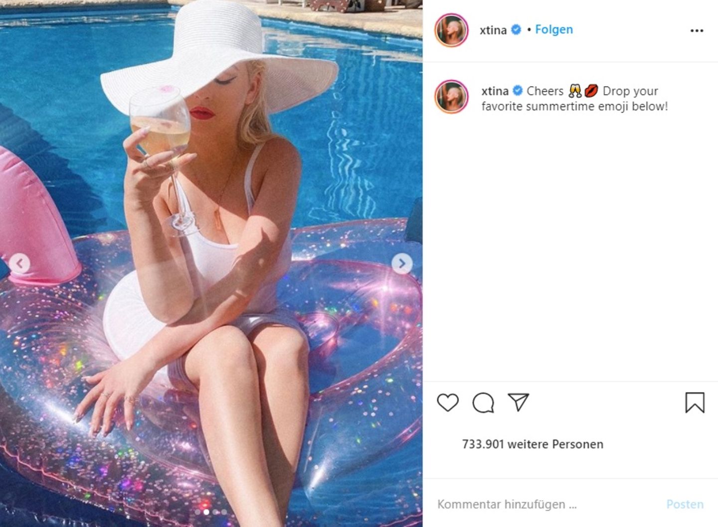 Christina Aguilera entspannt im Pool