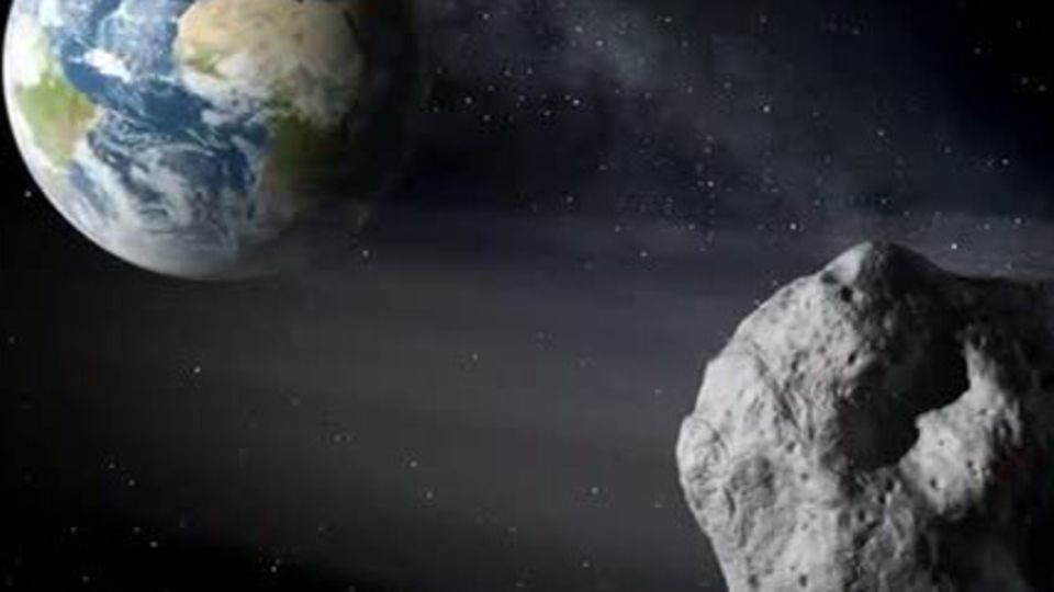 Der Erde so nah: Asteroid "2011 ES4" fliegt am 1. September in einem Drittel des Mondabstands an der Erde vorbei.