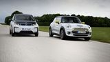 Unterm Strich hat der Mini Cooper SE (rechts) gegenüber dem BMW i3 knapp die Nase vorne
