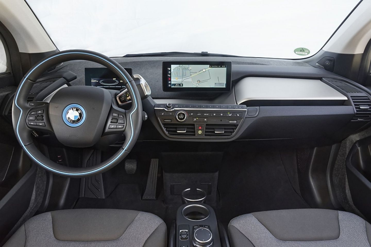BMW versucht mittels Updates das Infotainment des i3 aktuell zu halten