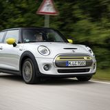 Aber ja doch: Der Mini Cooper SE vermittelt das vielbemühte Gokart-Gefühl