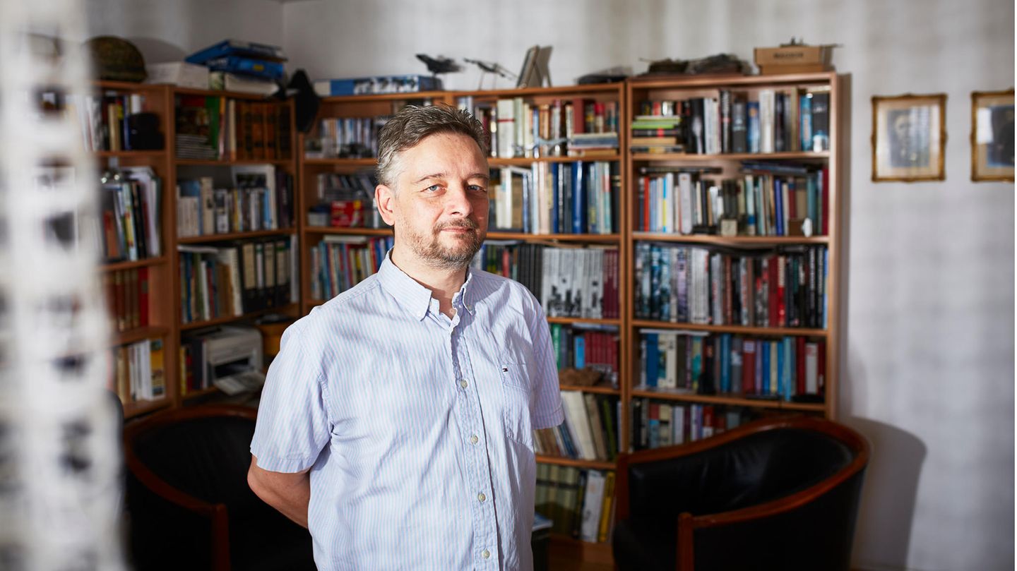 Thomas Meuter, 57, hat bis Anfang 2018 Öffentlichkeitsarbeit für die Firma Dynamit Nobel Defence gemacht. Im September soll er wieder ins Gefängnis