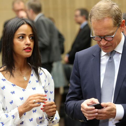Sawsan Chebli und Michael Müller bei einer Sitzung des Bundesrats
