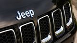 Auch der Jeep Compass 4xe hat den typischen Kühlergrill