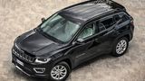 Die elektrische Reichweite des Jeep Compass 4xe beträgt bis zu 46 Kilometer