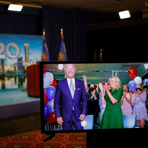 Die US-Demokraten haben Joe Biden offiziell als ihren Kandidaten im Rennen um das Weiße Haus nominiert