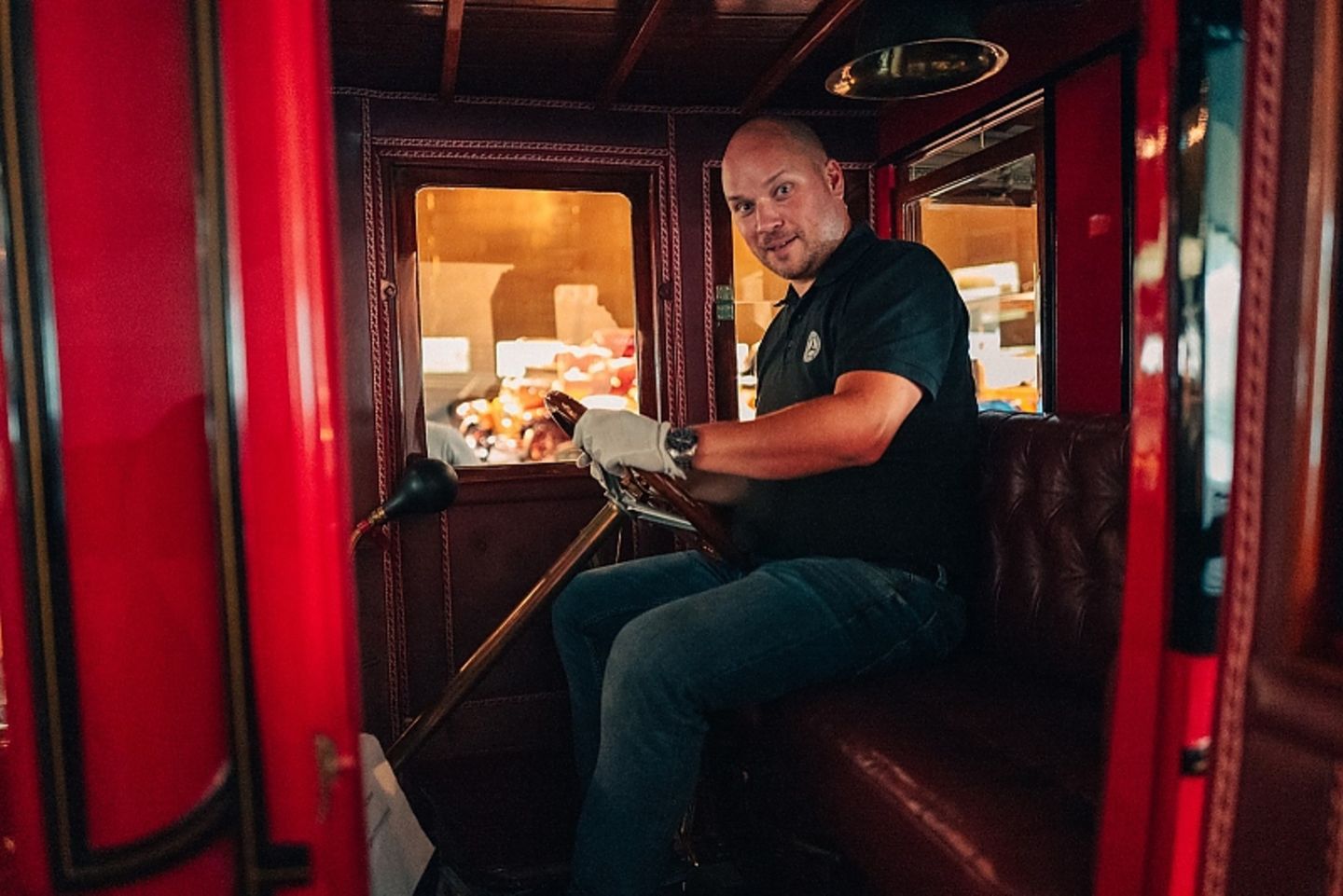Umzug Mercedes Jellinek Reisewagen