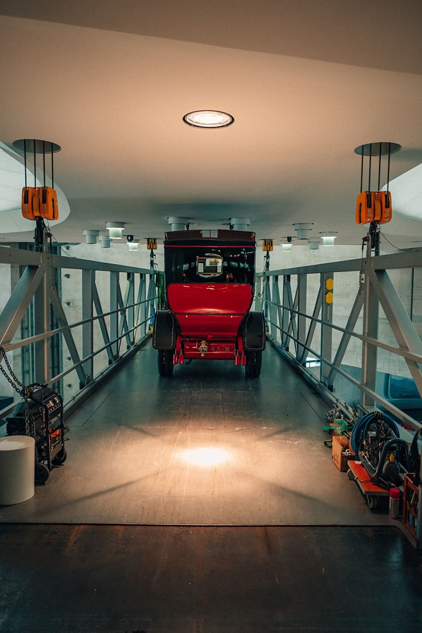 Umzug Mercedes Jellinek Reisewagen