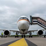 Die A350 soll nach weiteren Testflügen und Zertifizierungen im Oktober von der Flugbereitschaft übernommen werden. Ende des Jahres könnte ein Regierungsmitglied erstmals mit der neuen Maschine fliegen. 