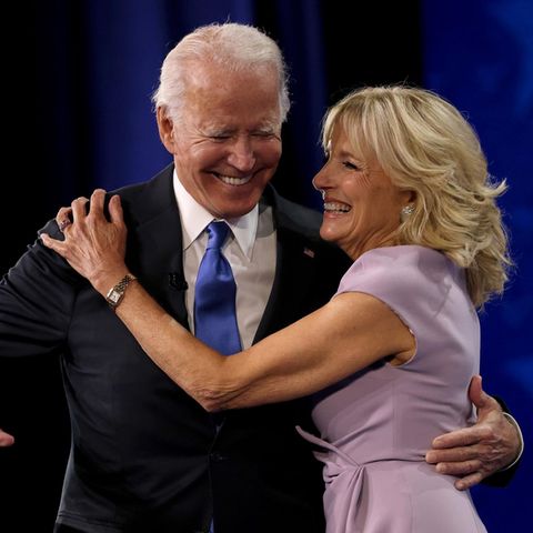 Joe Biden und seine Frau Jill beim Parteitag der Demokraten