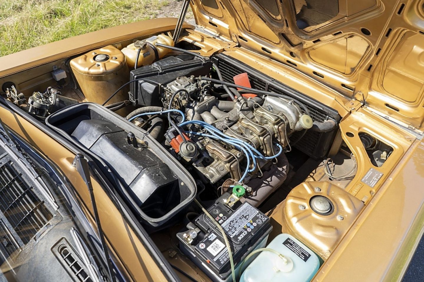Motor-Revolution: Statt eines luftgekühlten Boxers im Heck, ein wassergekühlter Vierzylinder vorne samt Vorderradantrieb